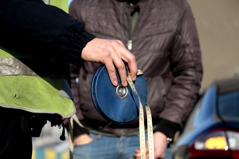 На Слобожанском столкнулись 3 автомобиля: образовалась пробка (ФОТО) 10