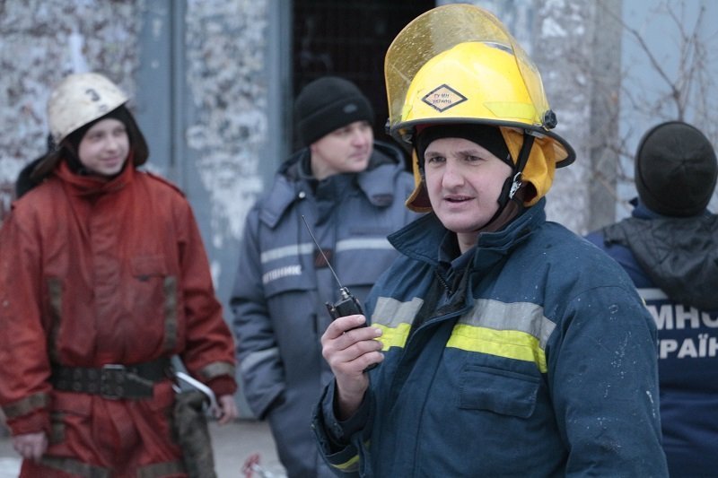 Пожар на Коммунаре: спасли 11 человек, новые подробности (ФОТО, ВИДЕО) 5