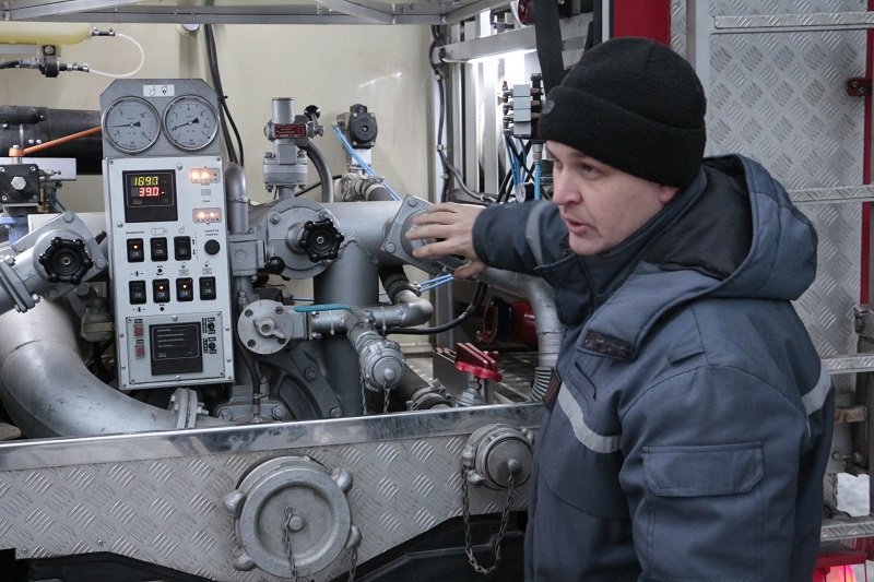 Пожар на Коммунаре: спасли 11 человек, новые подробности (ФОТО, ВИДЕО) 7