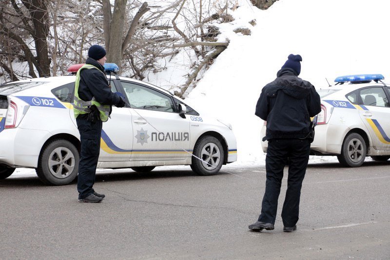 Авария возле памятника Славы: водитель не справился с управлением 7