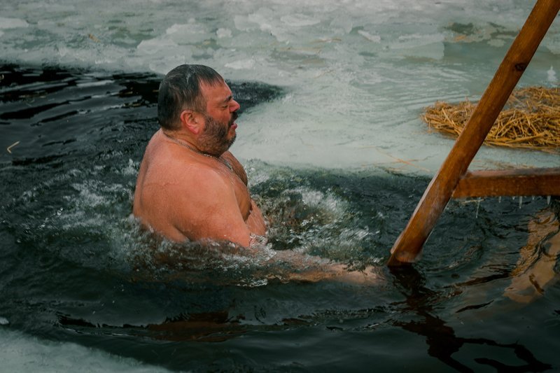 Как праздновали Крещение в Днепре на Старой Самаре (ФОТО) 2