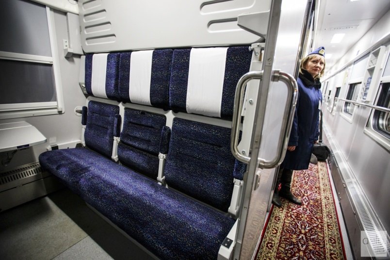 В Украине появился первый поезд с вагонами-трансформерами: как он выглядит (ФОТО) 5