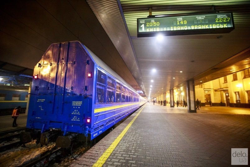 В Украине появился первый поезд с вагонами-трансформерами: как он выглядит (ФОТО) 7