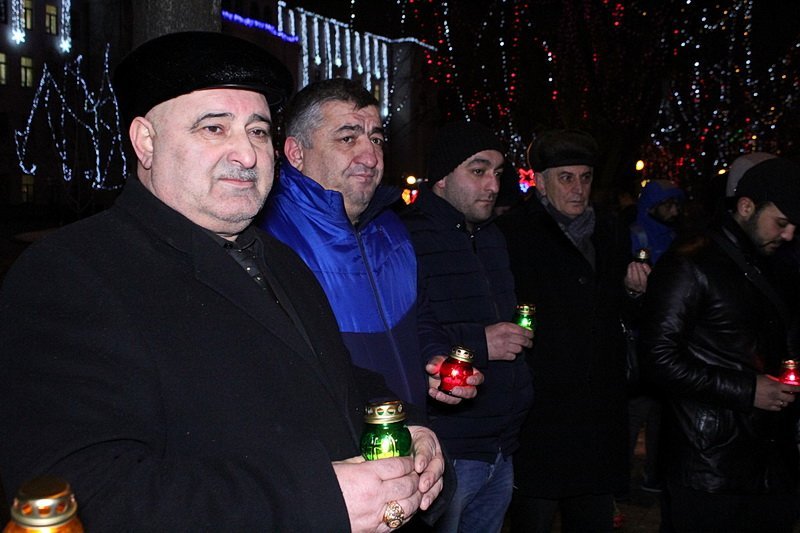 Две страны - одна боль: в Днепре почтили память погибших в Баку, в АТО и на Майдане (ФОТО, ВИДЕО) 8