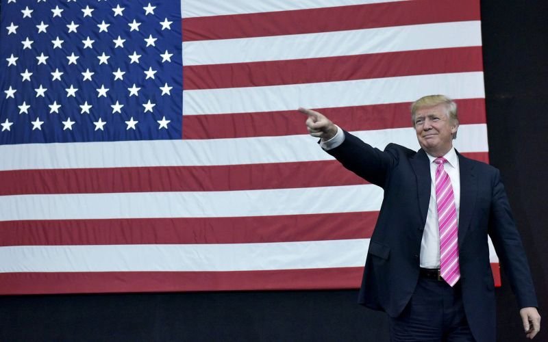 Вместе мы будем определять курс Америки и курс мира: какими были первые слова президента Трампа 2