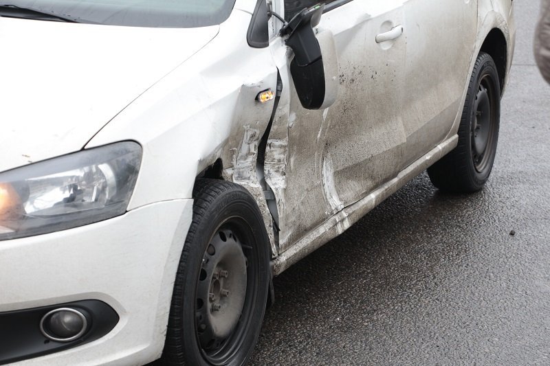 ДТП в центре Днепра: столкнулись Volkswagen и Mitsubishi (ФОТО) 7