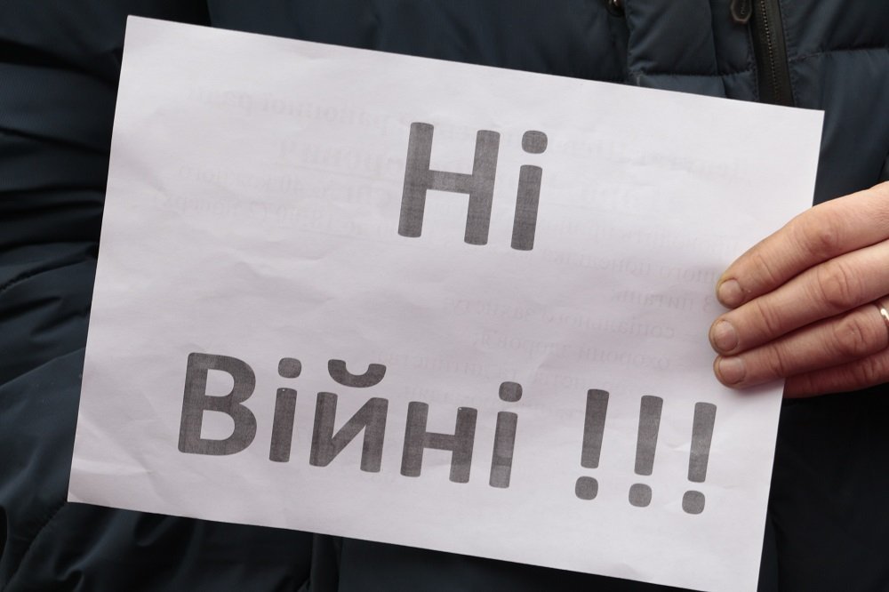 Жители Днепра вышли на протест против российской агрессии (ФОТО, ВИДЕО) 5