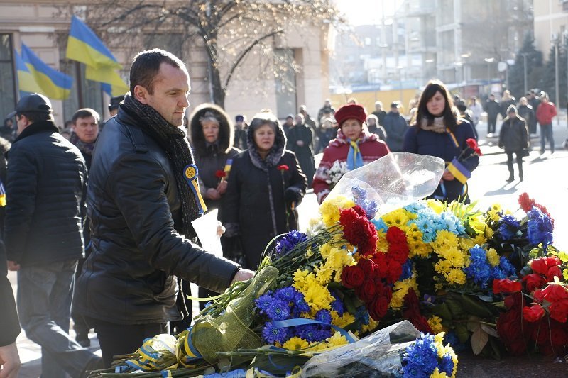 Ко Дню Соборности днепряне возложили цветы: как это было (ФОТО) 13