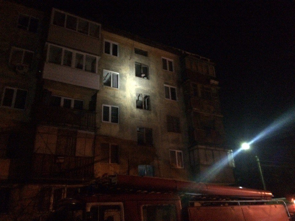 В Днепре в многоквартирном доме горели щитовые на пяти этажах (ФОТО) 4