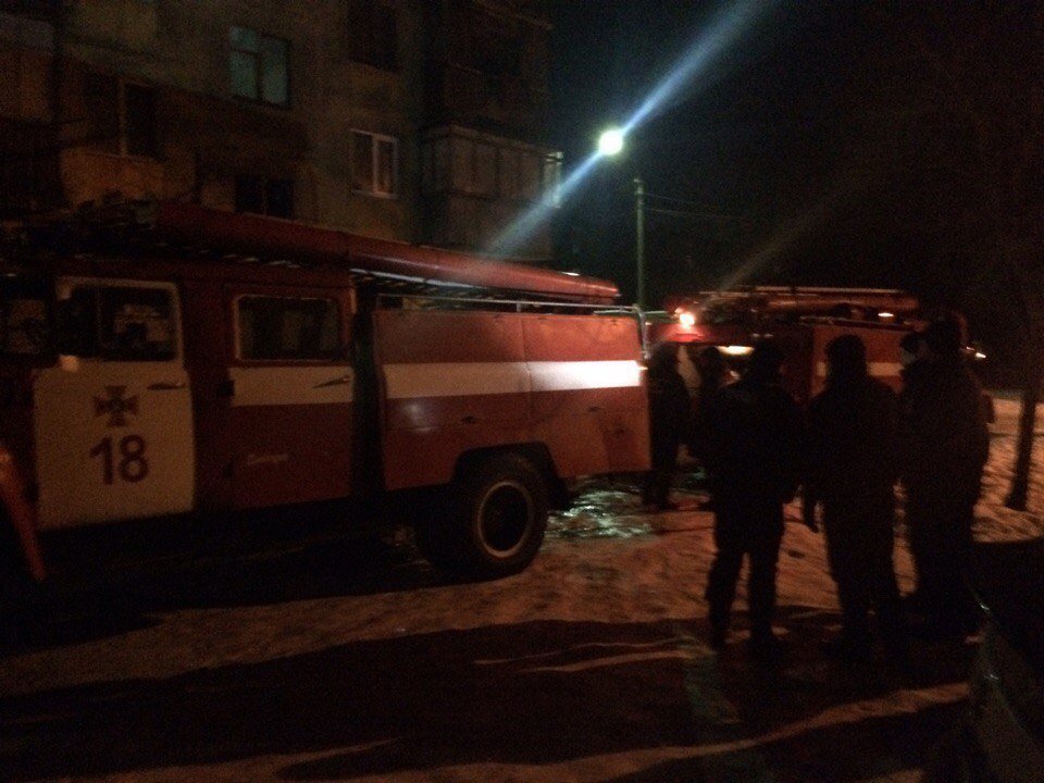 В Днепре в многоквартирном доме горели щитовые на пяти этажах (ФОТО) 5