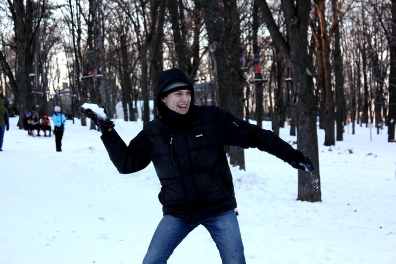 Жители Днепра сражались в снежной битве (ФОТО, ВИДЕО) 11