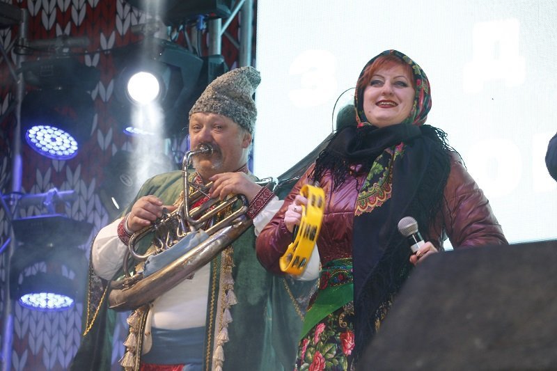 На площади Героев Майдана прошли вечерницы: как это было (ФОТО, ВИДЕО) 12