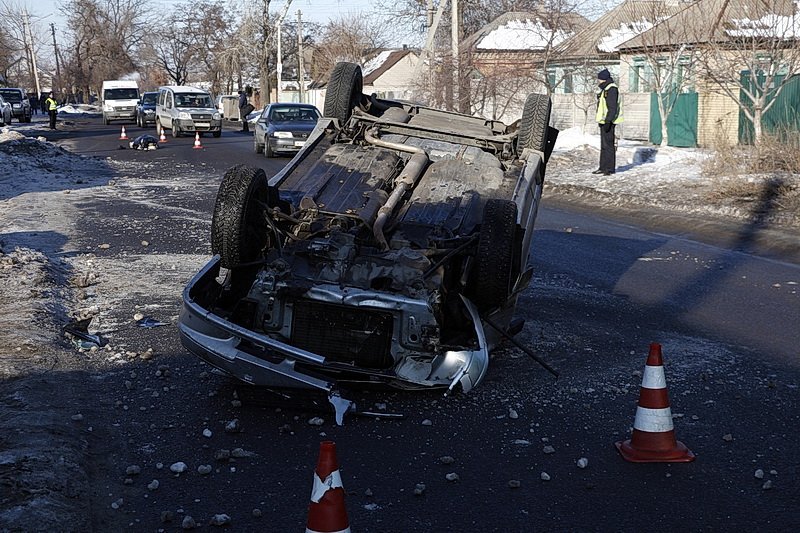 Страшная авария на Передовой: перевернулся автомобиль, пешехода сбили насмерть (ФОТО) 2