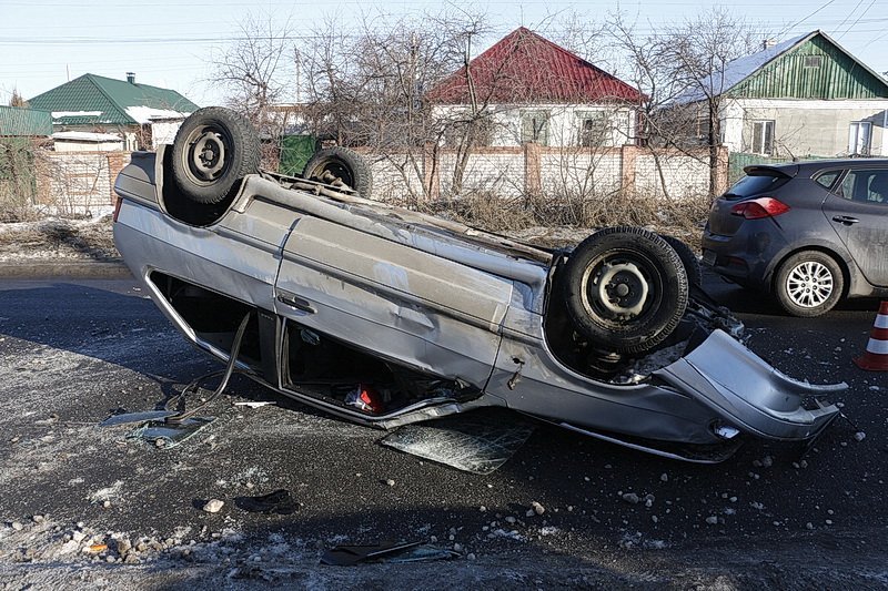 Страшная авария на Передовой: перевернулся автомобиль, пешехода сбили насмерть (ФОТО) 3
