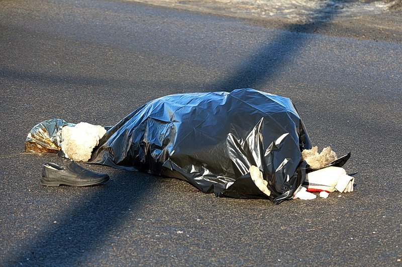 Страшная авария на Передовой: перевернулся автомобиль, пешехода сбили насмерть (ФОТО) 5