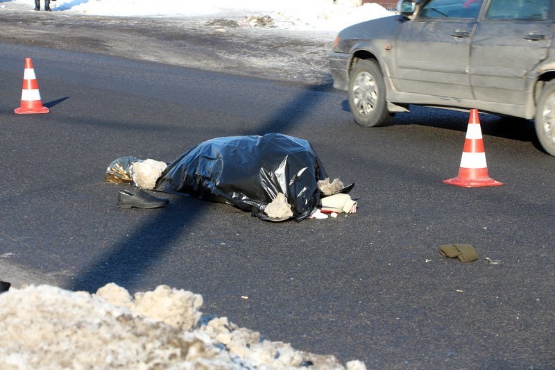 Страшная авария на Передовой: перевернулся автомобиль, пешехода сбили насмерть (ФОТО) 6