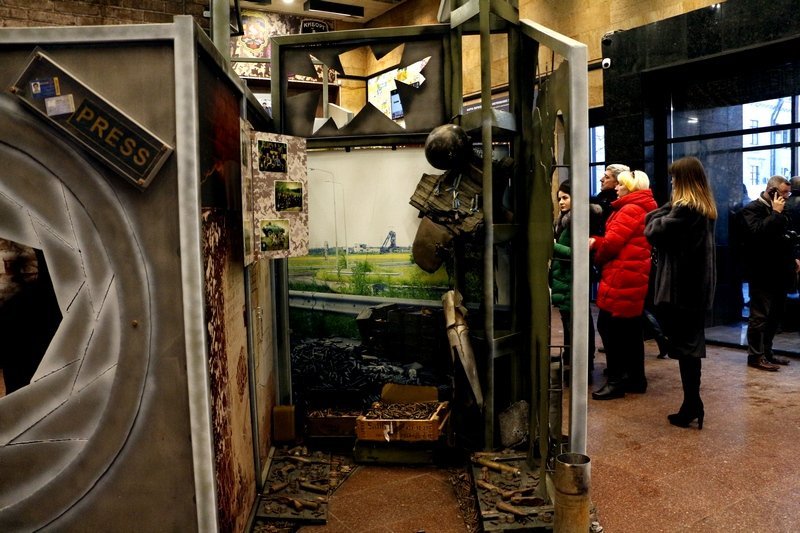 В Днепре открыли новую экспозицию музея АТО (ФОТО) 24