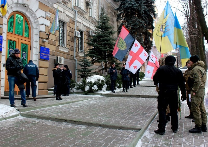 Что происходило сегодня возле Облпрокуратуры (ФОТО) 1