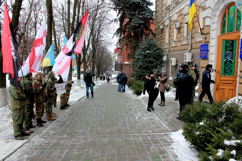 Что происходило сегодня возле Облпрокуратуры (ФОТО) 3