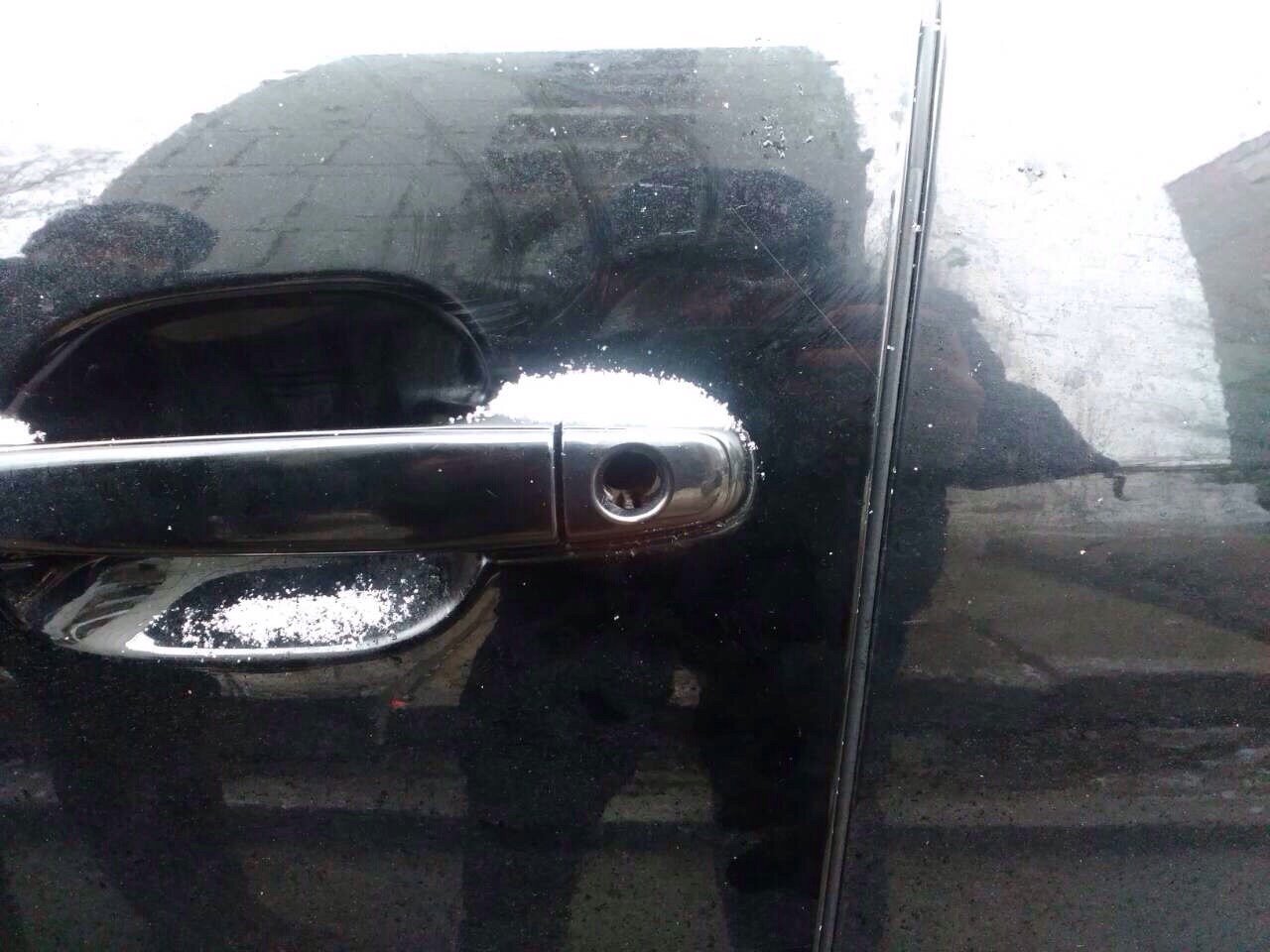 В Днепре неизвестный пытался угнать Lexus, но передумал (ФОТО) 1