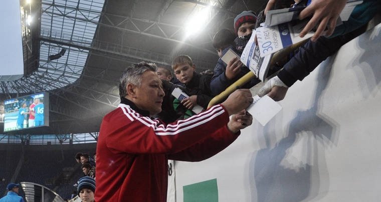 СМИ: появились желающие принять "Днепр" у Коломойского 1