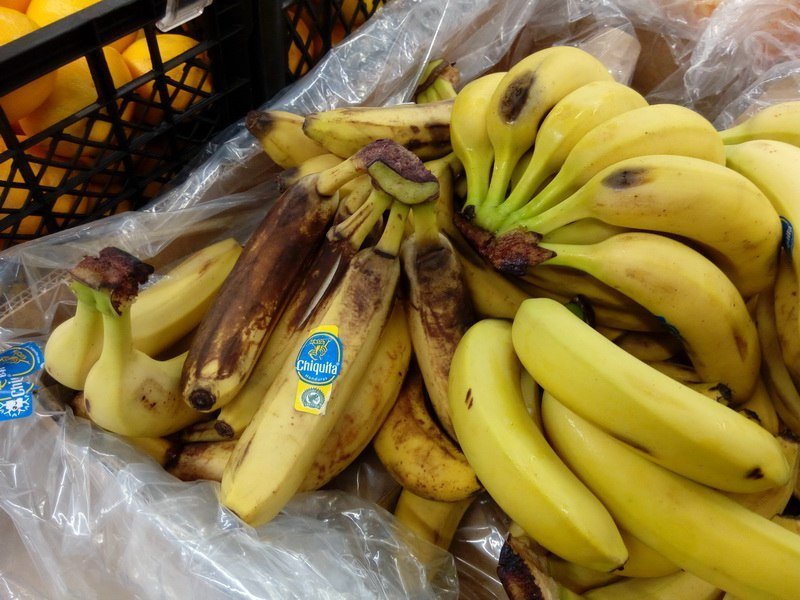 Проверено Информатором: испорченные продукты, пыль и грязь в "АТБ" (ФОТО) 5