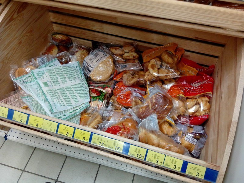 Проверено Информатором: испорченные продукты, пыль и грязь в "АТБ" (ФОТО) 9