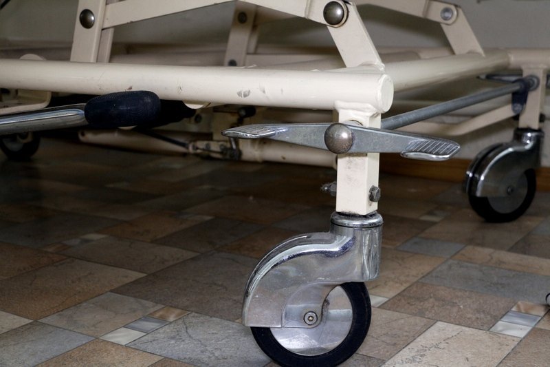 Волонтеры подарили больницам Днепра инвентарь и медицинское оборудование (ФОТО) 9