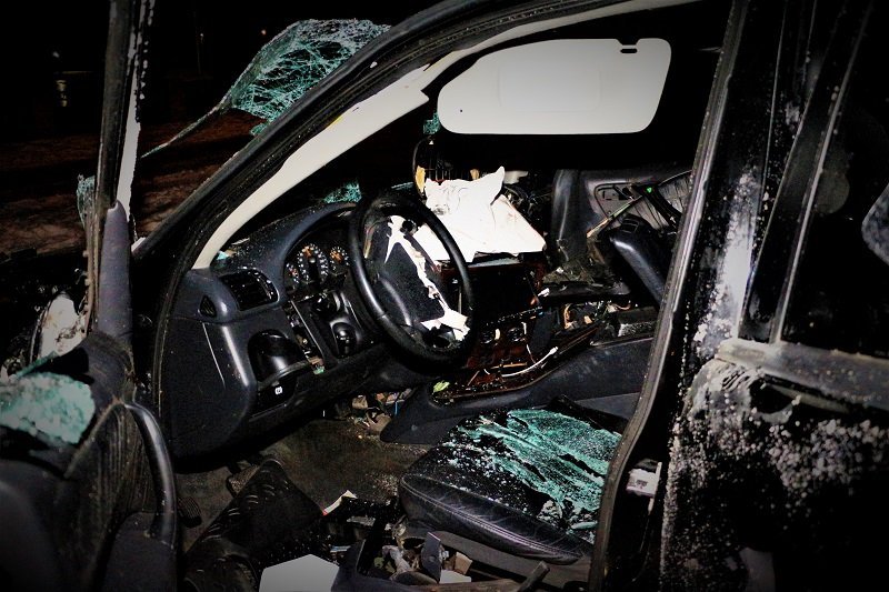 ДТП на Набережной: водитель снес световые опоры и перевернулся (ФОТО) 11