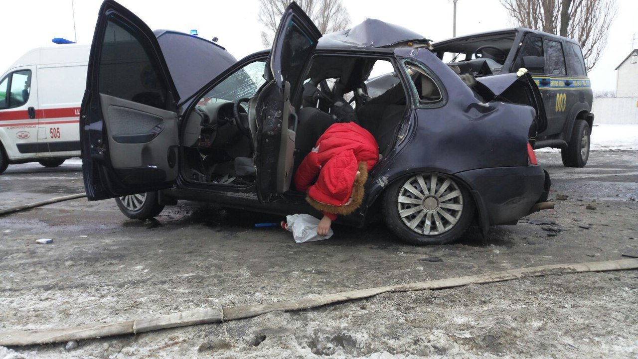 Авария на Криворожской трассе: погибли три человека (ФОТО) 3