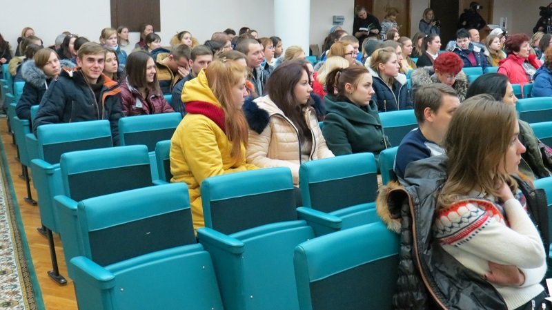 В Днепре известный журналист презентовал свою книгу (ФОТО, ВИДЕО) 6