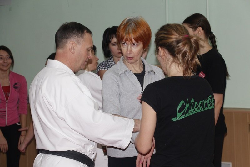 Безопасность для женщин: краткий видеоурок о том, как защититься от нападения (ФОТО, ВИДЕО) 12