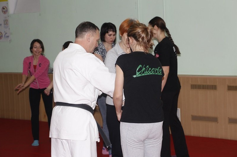 Безопасность для женщин: краткий видеоурок о том, как защититься от нападения (ФОТО, ВИДЕО) 14