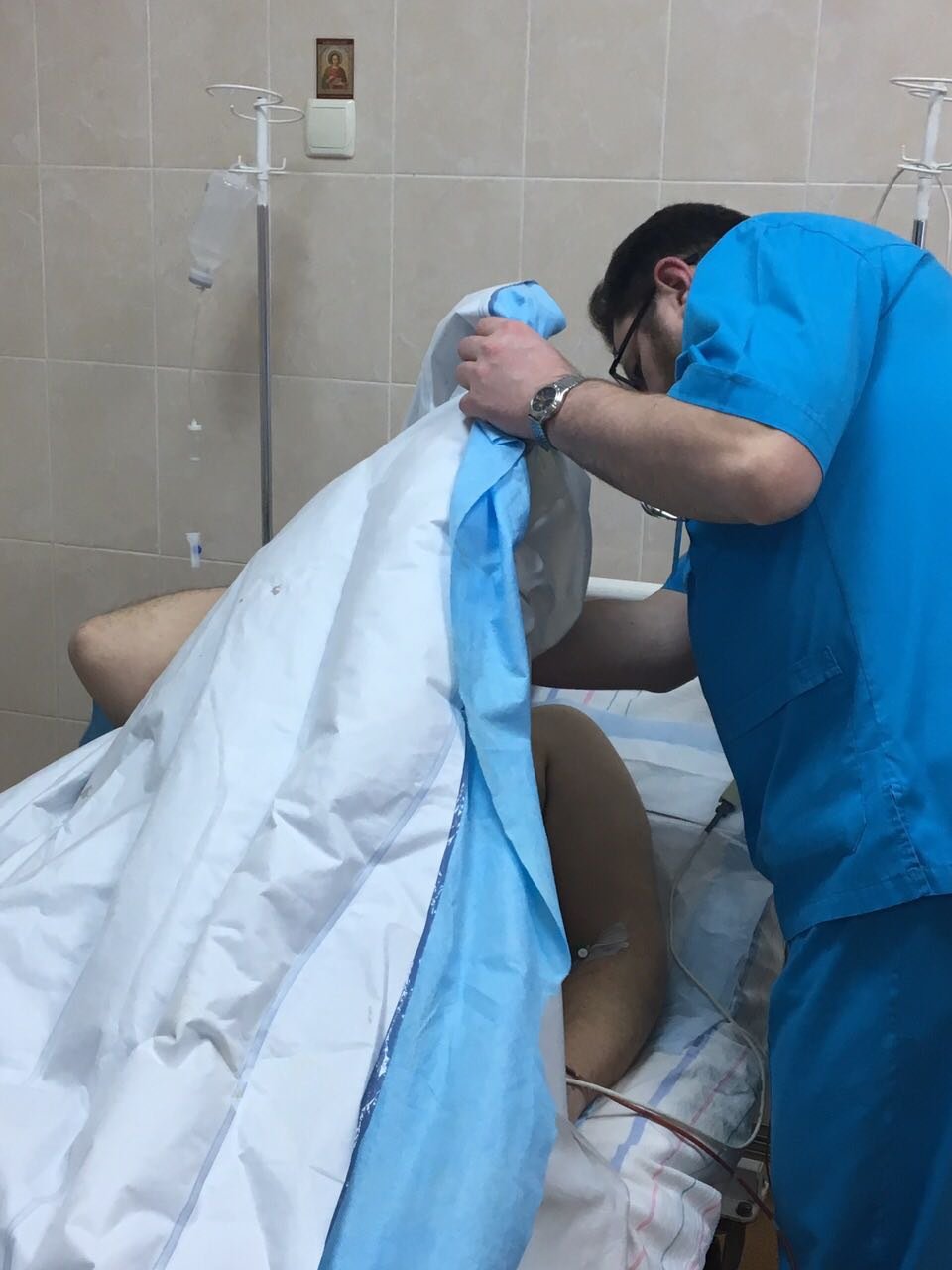 В больнице Мечникова оперируют раненого в Авдеевке подполковника (ФОТО) 3