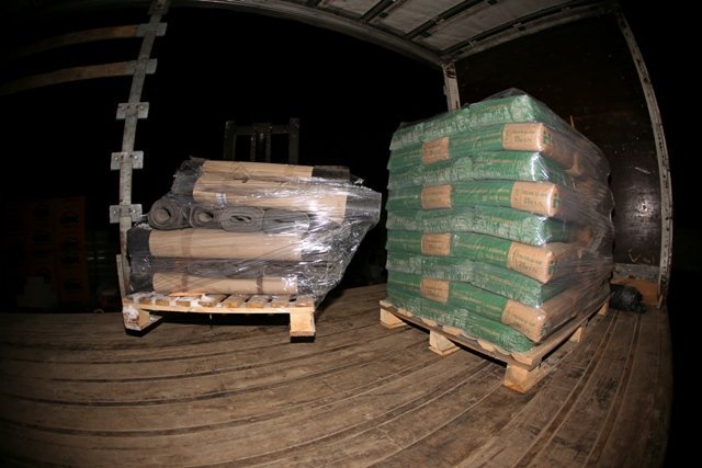 Днепр отправил 60 тонн стройматериалов в Авдеевку (ФОТО) 3