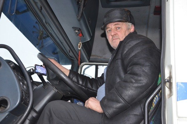 Днепр отправил 60 тонн стройматериалов в Авдеевку (ФОТО) 9