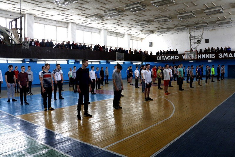 В техникуме Патона студенты поддержали флешмоб "22 отжимания" (ФОТО, ВИДЕО) 2