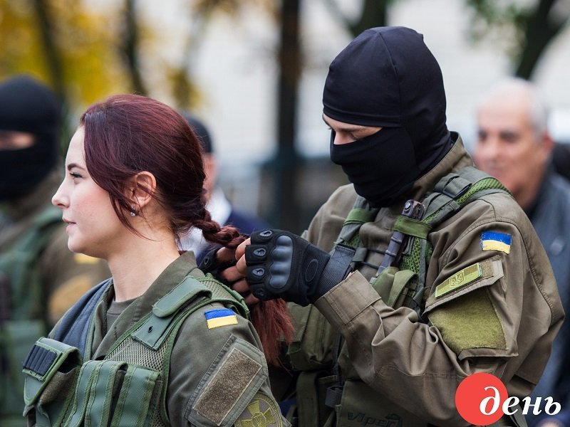 Фотовыставка в Днепре: «Каждое фото – окно в чью-то судьбу» (ФОТО) 1