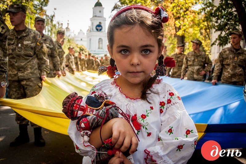 Фотовыставка в Днепре: «Каждое фото – окно в чью-то судьбу» (ФОТО) 3