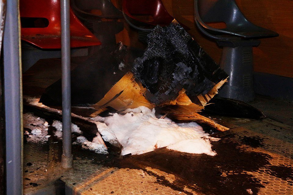 В Днепре возле Озерки на ходу загорелся трамвай (ФОТО) 2