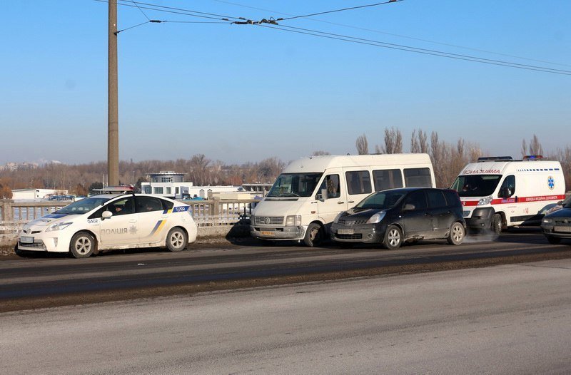 На Новом мосту за рулем умер водитель маршрутки (ФОТО) 3