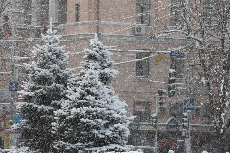 Сказочный Днепр: в город вернулась настоящая зима (ФОТО) 11