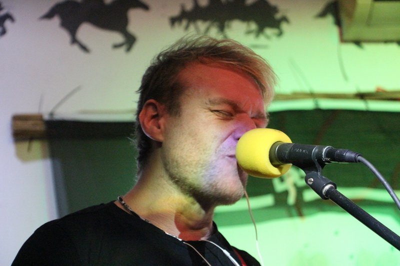 В Днепре выступили белорусские панк-рокеры "Дай Дарогу": как это было (ФОТО) 9