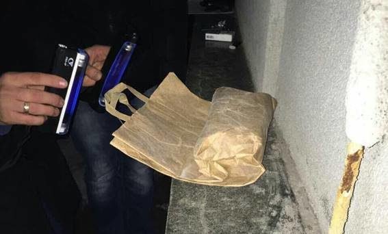 В Днепре чиновник Госгеокадастра попался на взятке в 364 тысячи гривен (ФОТО) 2