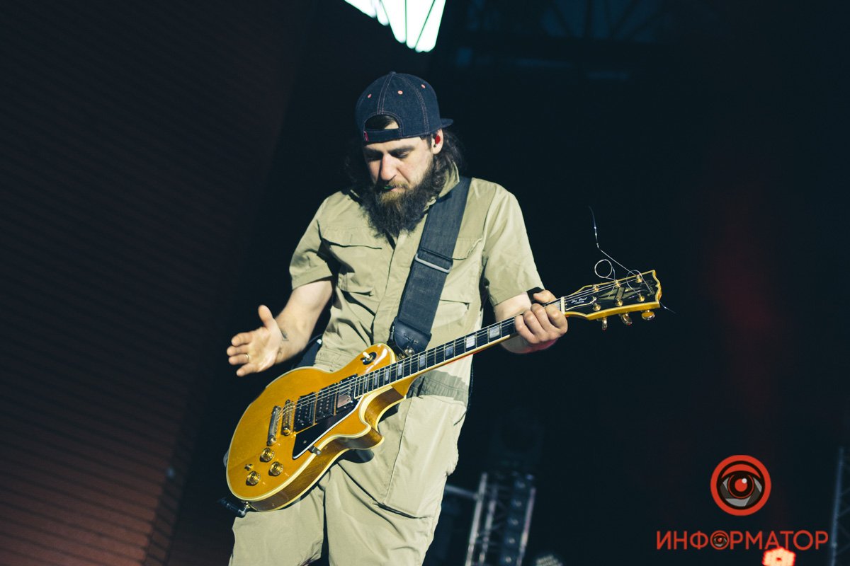 Очевидно, музыканты любят то, чем занимаются Очевидно, музыканты любят то, чем занимаются