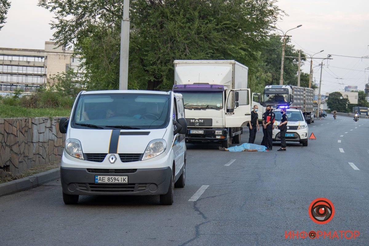 Предварительно, водителю стало плохо за рулем Предварительно, водителю стало плохо за рулем