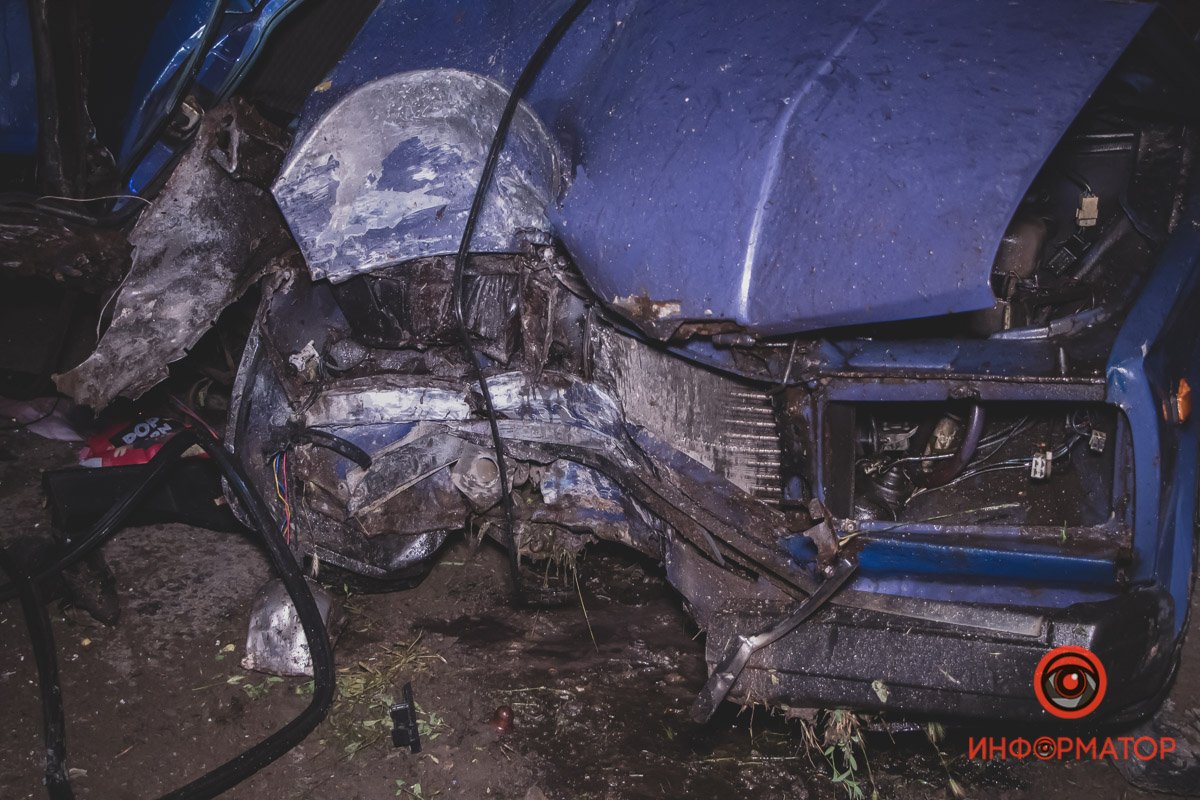 Водителя увезли в 16-ю больницу