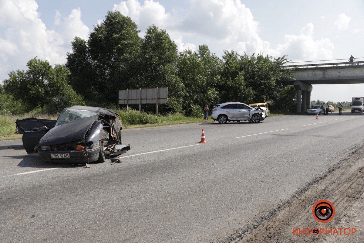 Обе машины ехали со стороны Харькова