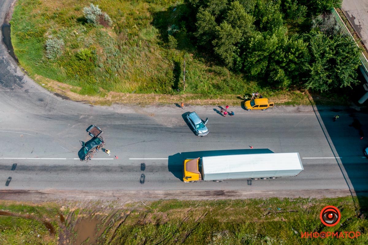 Объезд происходит по встречной полосе