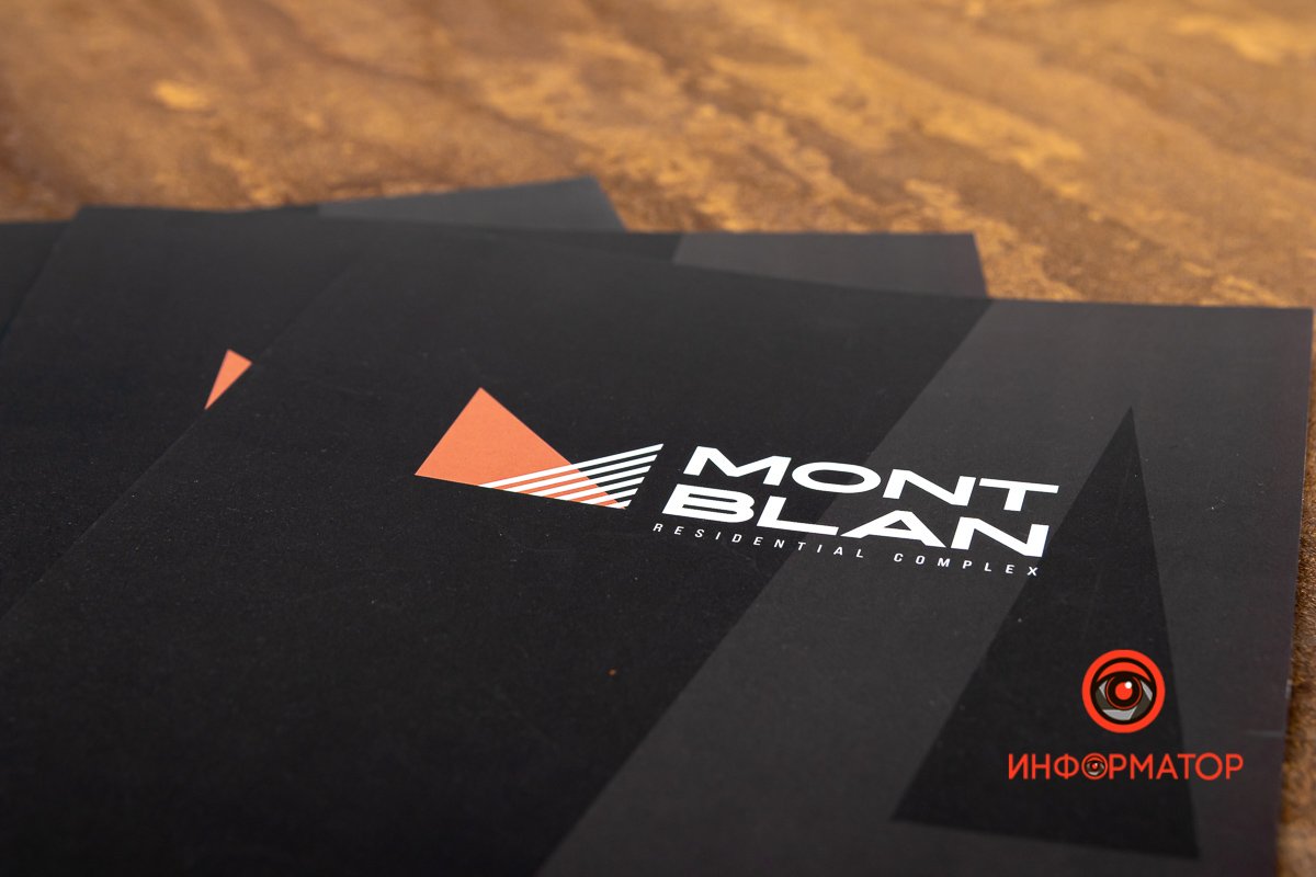 На территории Mont Blan будут: кофейня, пекарня, парикмахерская, продуктовый магазин, химчистка, ателье, аптека, частный детский садик, почтомат, ресторан и офисные помещения. На территории Mont Blan будут: кофейня, пекарня, парикмахерская, продуктовый магазин, химчистка, ателье, аптека, частный детский садик, почтомат, ресторан и офисные помещения.